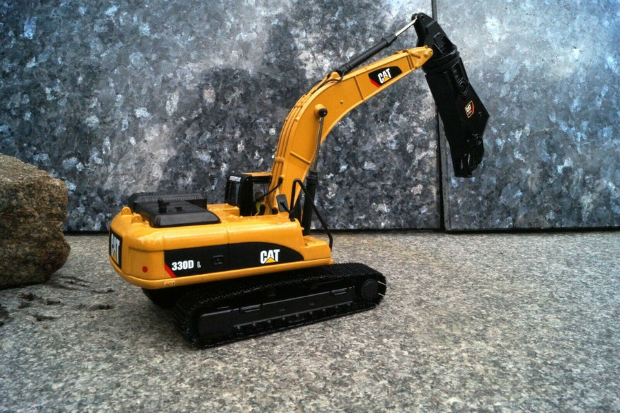 Excavadora Con Cizalla  330D L Escala 1:50 (Modelo Descontinuado)