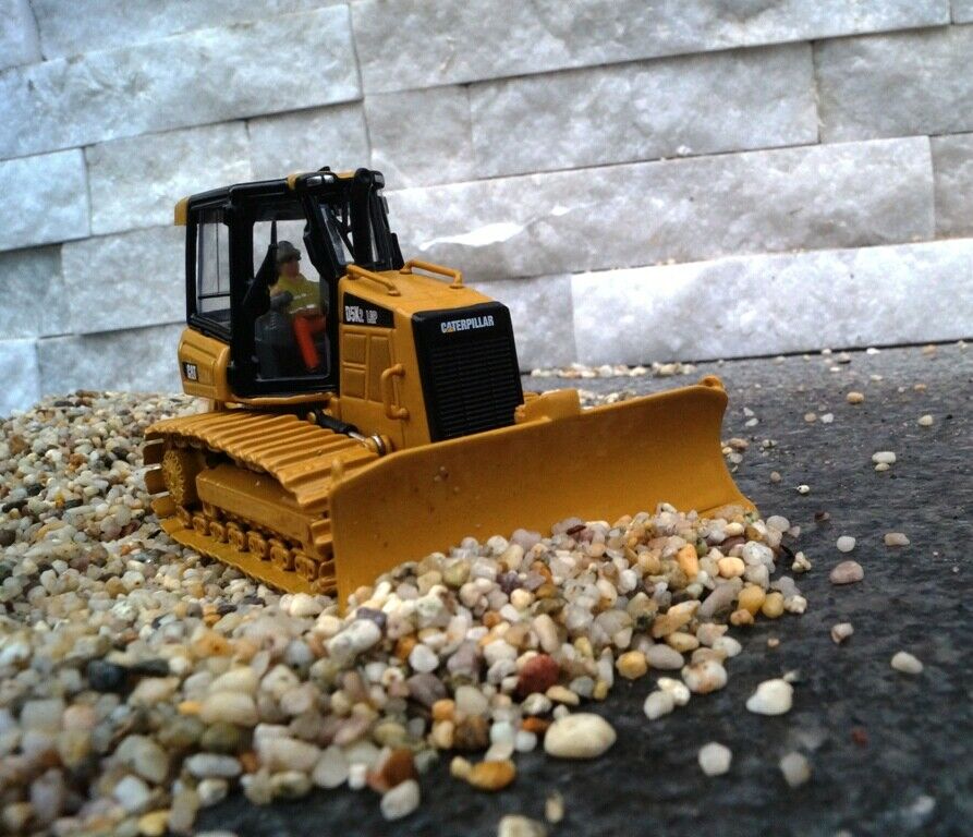 Tractor De Orugas D5K2 LGP Escala 1:50 (Modelo Descontinuado)