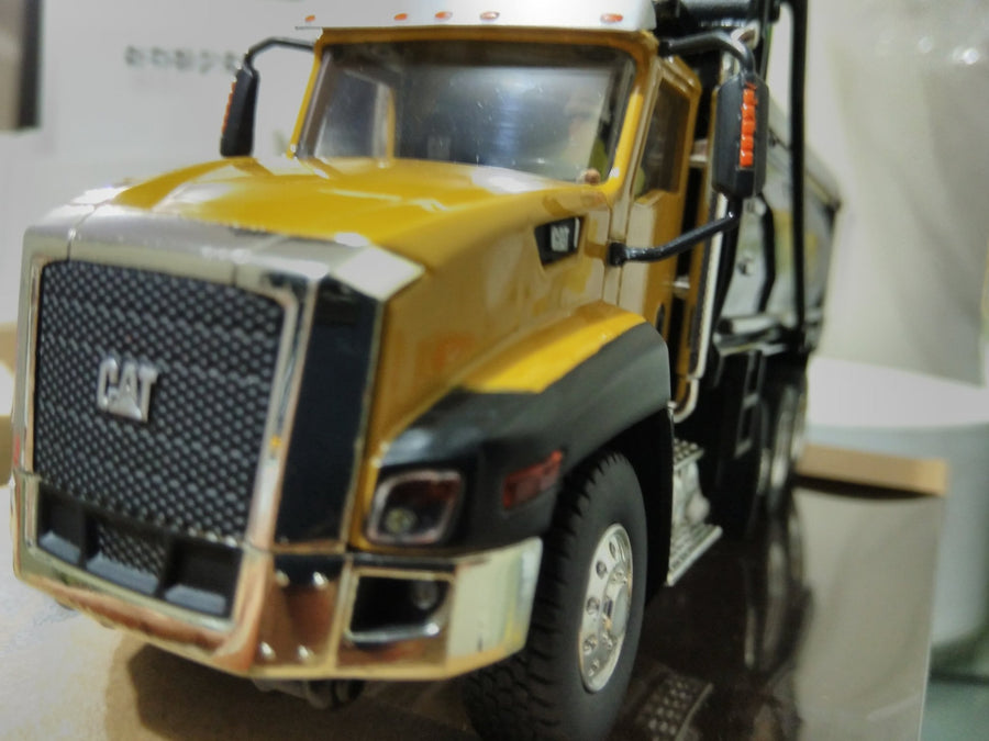 85290C Volquete Amarillo Cat Ct660 Escala 1:50 Volquetes