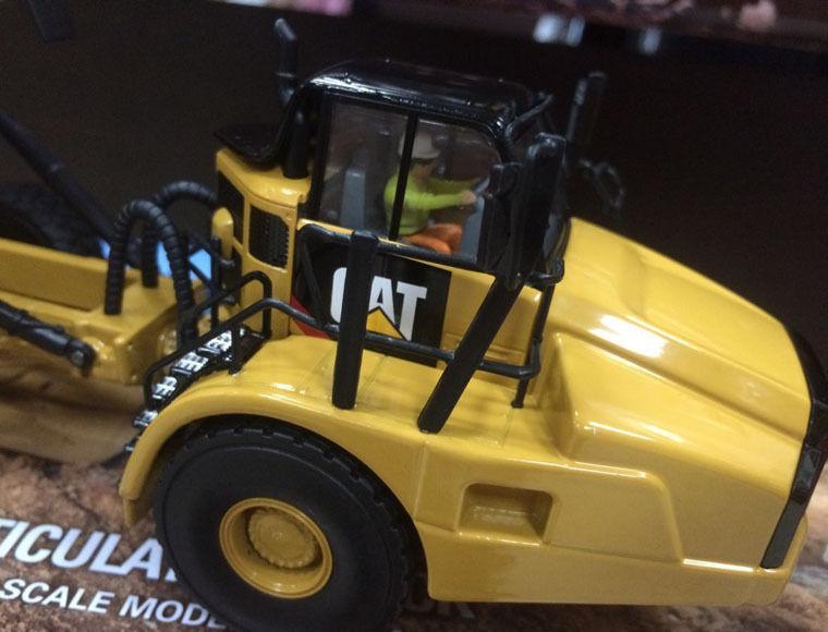 85501 Camión Articulado Cat 740B Escala 1:50