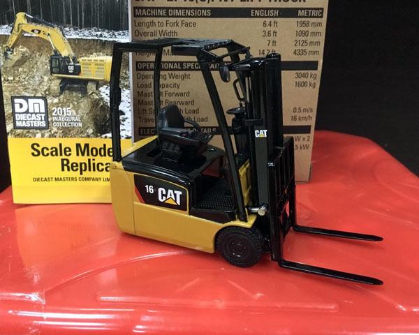 85504C Montacargas Cat Ep16(C)Pny Escala 1:25 Montacarga