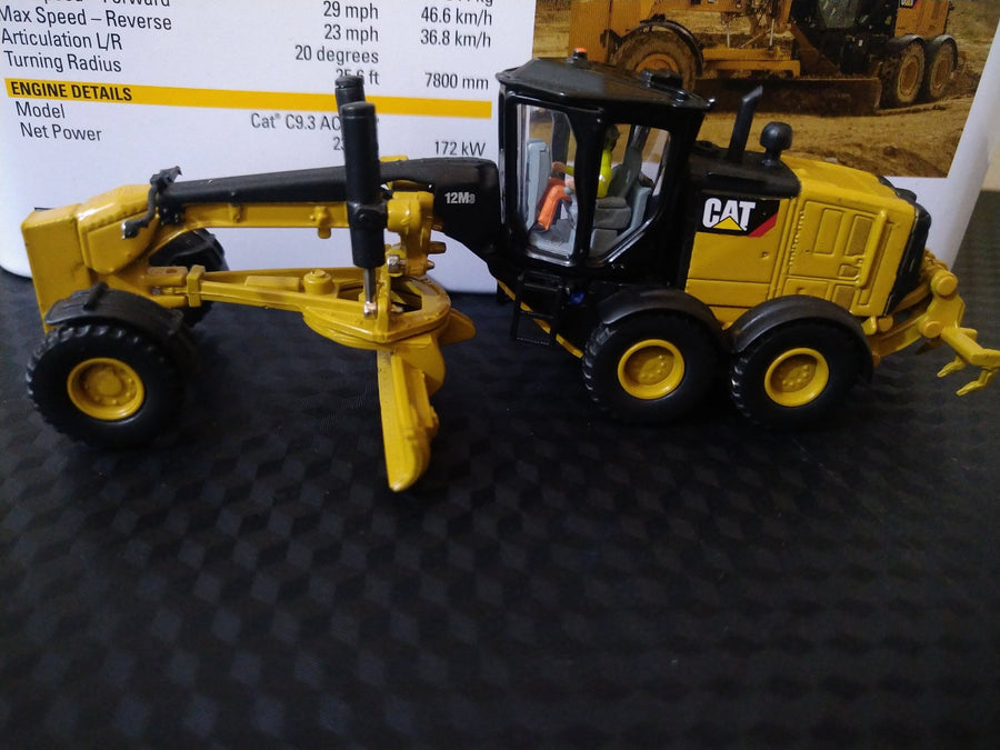 85520 Motoniveladora Caterpillar 12M3 Escala 1:87 - KATZER