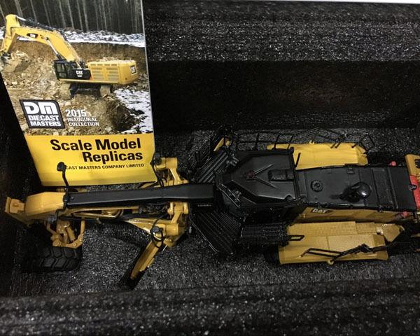 85521 Motoniveladora Caterpillar 18M3 Escala 1:50 - KATZER