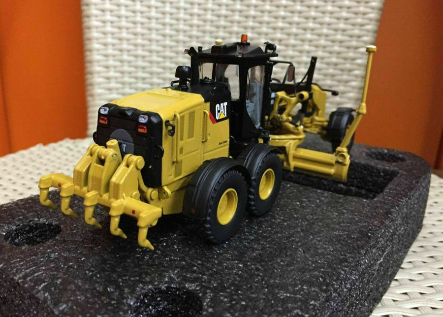 85544 Motoniveladora Cat 140M3 Escala 1:50 (Modelo Descontinuado) - KATZER