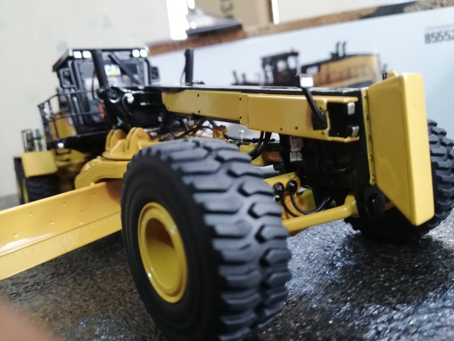 85552 Motoniveladora Caterpillar 24 Escala 1:50 - KATZER