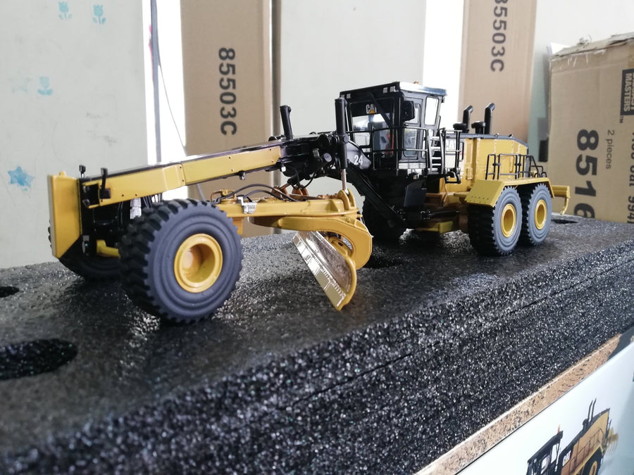 85552 Motoniveladora Caterpillar 24 Escala 1:50 - KATZER