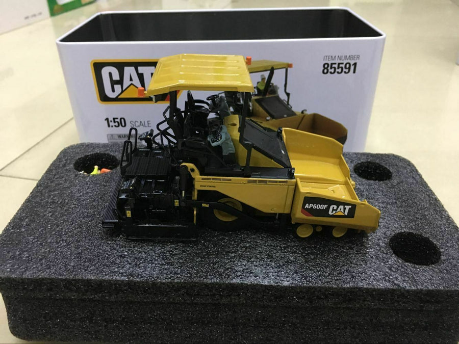 85591 Asfaltadora Cat AP600F Escala 1:50 - KATZER