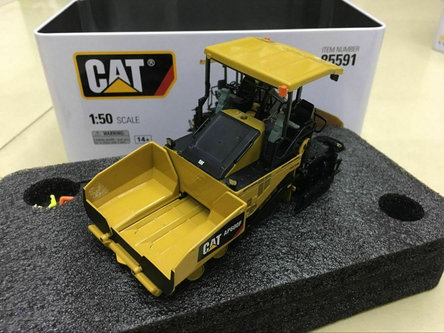 85591 Asfaltadora Cat AP600F Escala 1:50 - KATZER