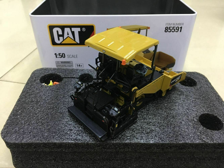 85591 Asfaltadora Cat AP600F Escala 1:50 - KATZER
