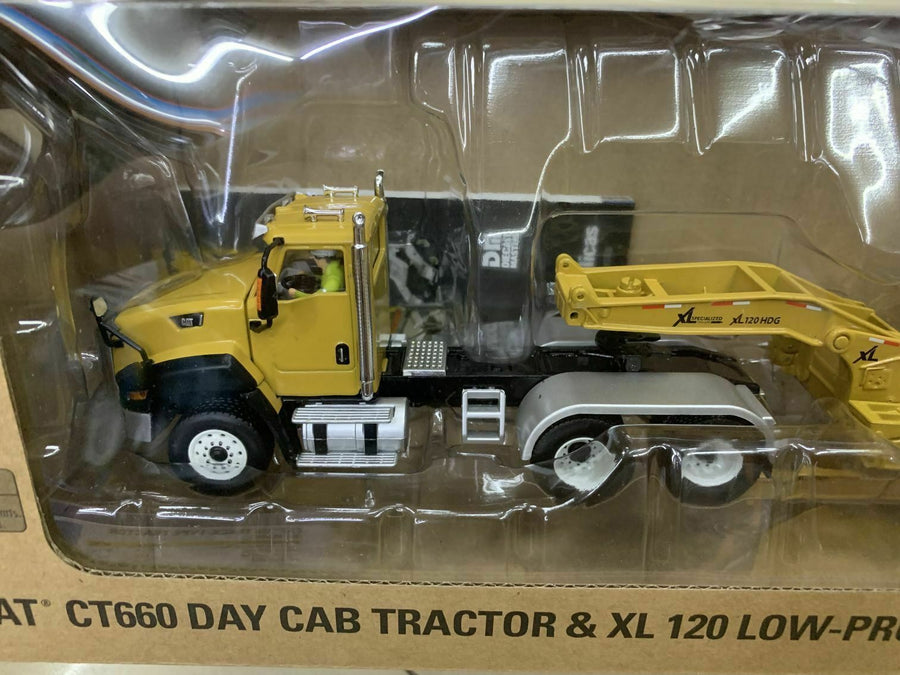 85601C Cama Baja Cat CT660 XL120 & Compactador de Asfalto CB-534D XW Escala 1:50 - KATZER