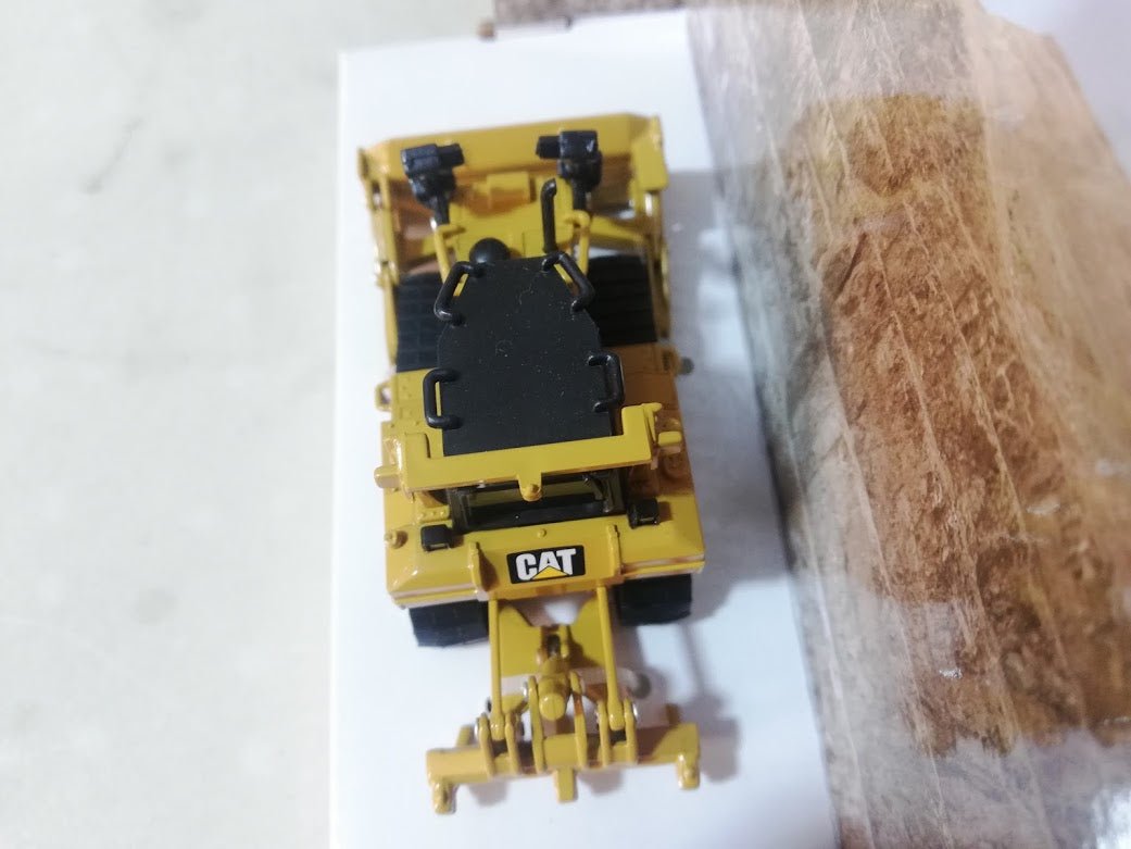 85607 Tractor De Orugas Cat D6R Escala 1:64 (Modelo Descontinuado) - KATZER