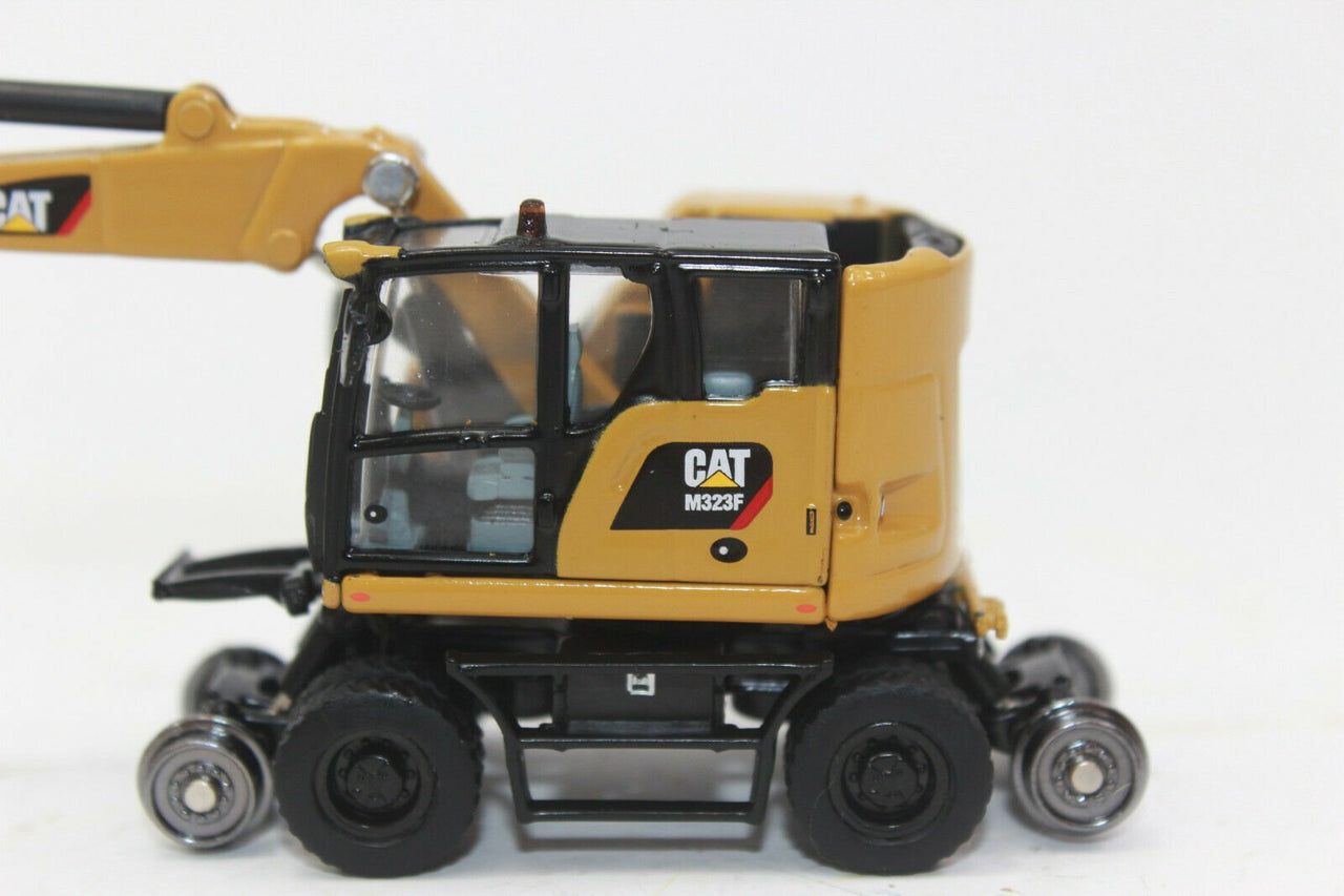 85656 Excavadora De Ruedas Cat M323F Escala 1:87 - KATZER