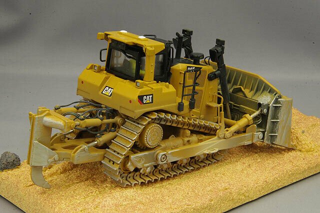 85702 Tractor de Orugas Cat D9T Escala 1:50 (Modelo Descontinuado) - KATZER
