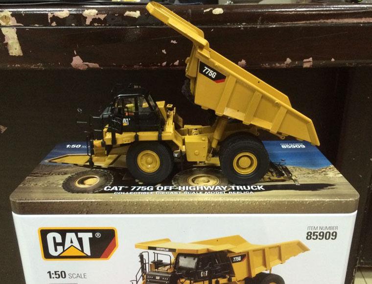 85909 Camión Minero Cat 775G Escala 1:50 - KATZER