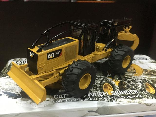 85932 Tractor Forestal Caterpillar 555D Escala 1:50 - KATZER