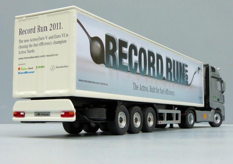 862-03 Tráiler Mercedes Benz FH25 Record Run Escala 1:50 (Modelo Descontinuado) - KATZER