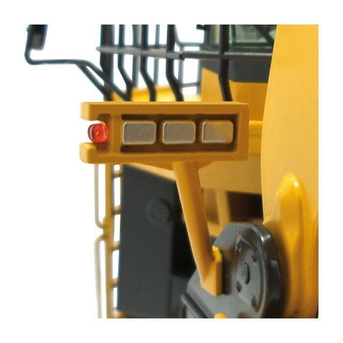 889 Cargador de Ruedas Komatsu WA1200 Escala 1:50 - KATZER