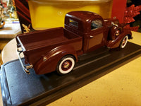 Thumbnail for 92458 Camioneta Studebaker Coupe Express Pick Up Año 1937 Escala 1:18 (Road Signature Collection) - KATZER