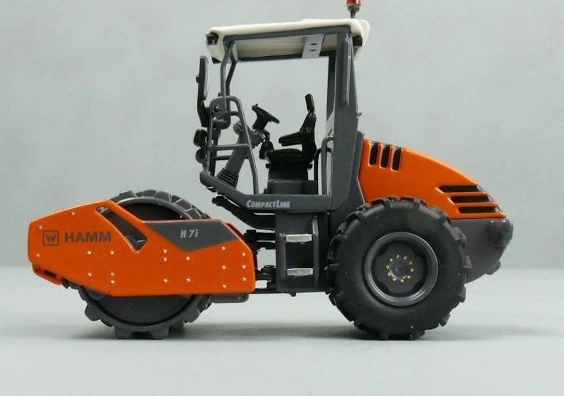 9483 Rodillo Compactador Hamm H7i Escala 1:50 - KATZER