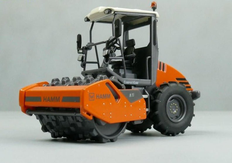 9483 Rodillo Compactador Hamm H7i Escala 1:50 - KATZER