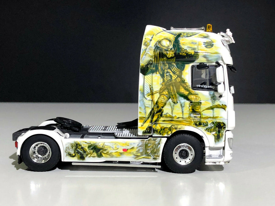 Tracto DAF XF SSC Roland Graf Escala 1:50 (Modelo Descontinuado)