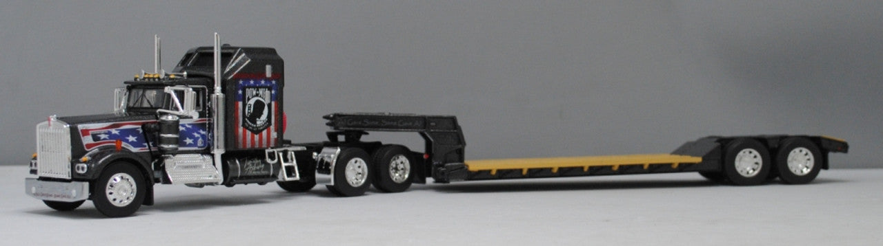 Cama Baja Kenworth W900A Escala 1:64 (Modelo Descontinuado)