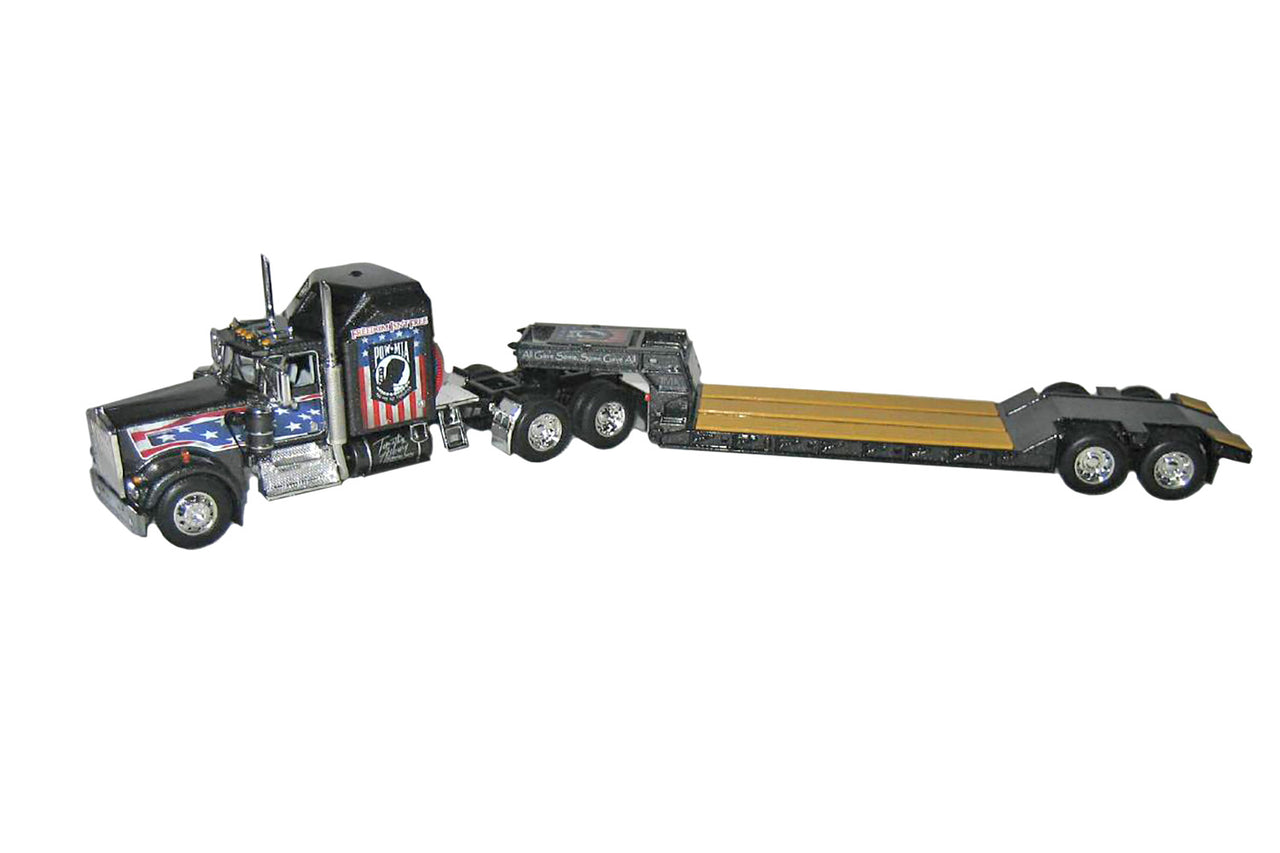 Cama Baja Kenworth W900A Escala 1:64 (Modelo Descontinuado)