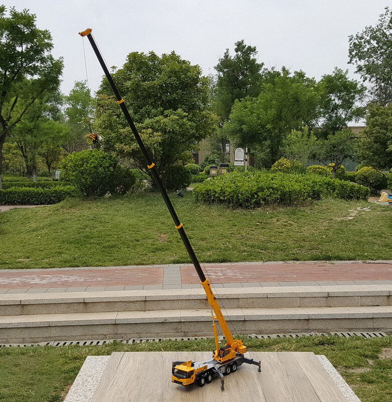Grúa Hidráulica XCMG XCT75 Escala 1:50 (Modelo Descontinuado)