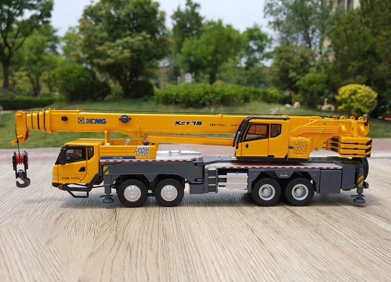 Grúa Hidráulica XCMG XCT75 Escala 1:50 (Modelo Descontinuado)