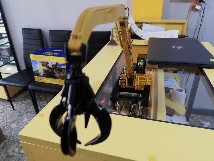 Manipulador De Materiales 345B Escala 1:50 (Modelo Descontinuado)