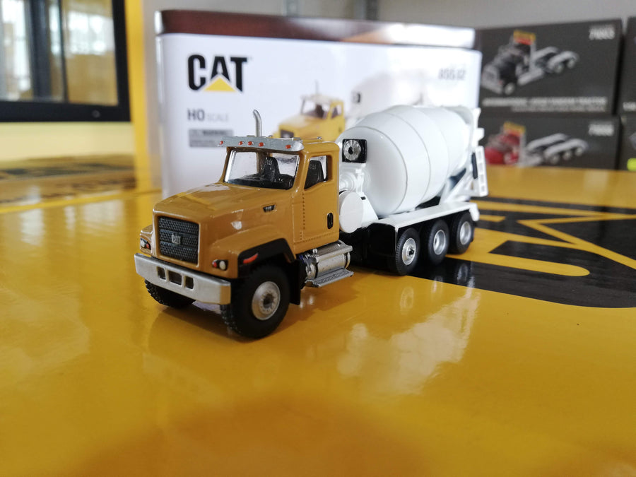 Mezcladora De Concreto Caterpillar CT681 Escala 1:87