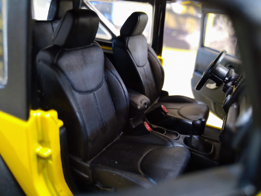 Auto Jeep Wrangler Año 2014 Escala 1:18 Edición Especial (Modelo Descontinuado)