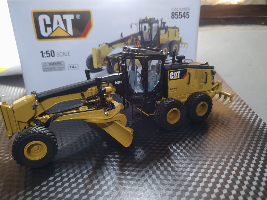 Motoniveladora  14M3 Escala 1:50 (Modelo Descontinuado)