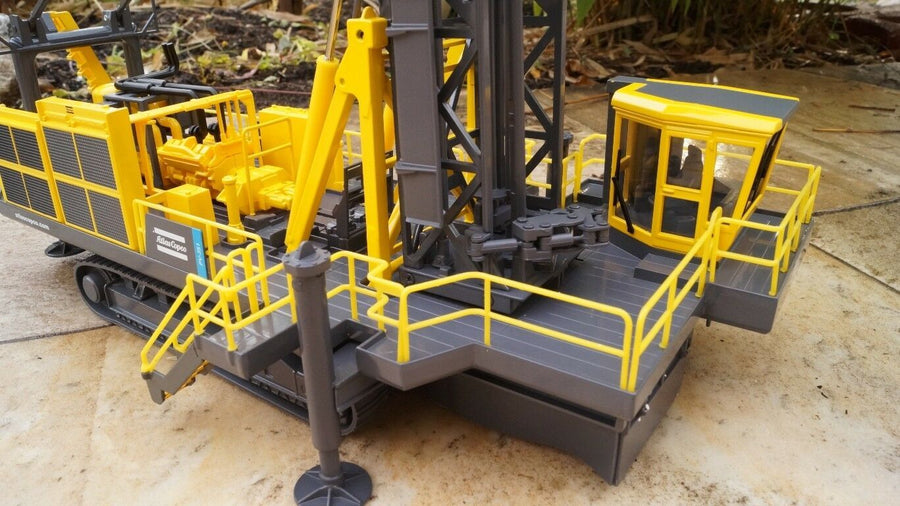 AMP53 Perforadora Atlas Copco Pit Viper 351 Escala 1:50 - KATZER