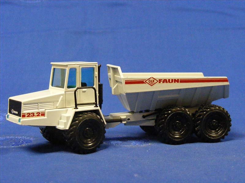 Camión Articulado O&K 23.2 Escala 1:50 (Modelo Descontinuado) - KATZER