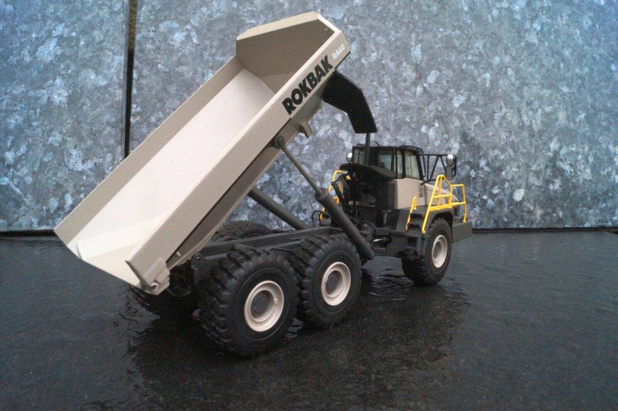 Camión Articulado Rokbak RA40 Escala 1:50 - KATZER