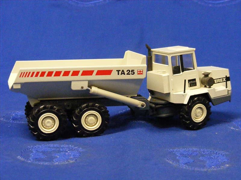 Camión Articulado Terex TA25 Escala 1:50 (Modelo Descontinuado) - KATZER