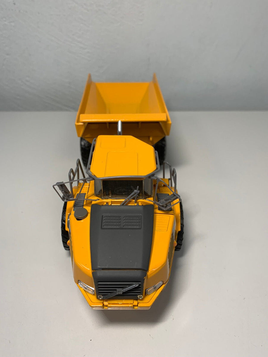 Camión Articulado Volvo A40D Escala 1:50 (Modelo Descontinuado) - KATZER
