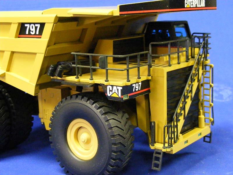 Camión Minero 797 Escala 1:50 (Modelo Descontinuado) - KATZER