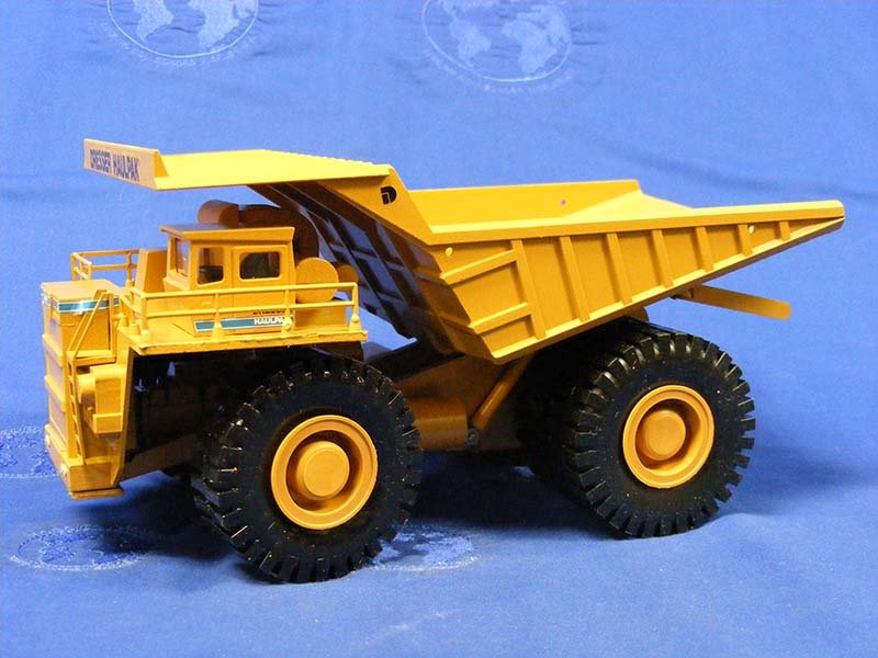 Camión Minero Dresser Haulpak 685E Escala 1:50 (Modelo Descontinuado) - KATZER