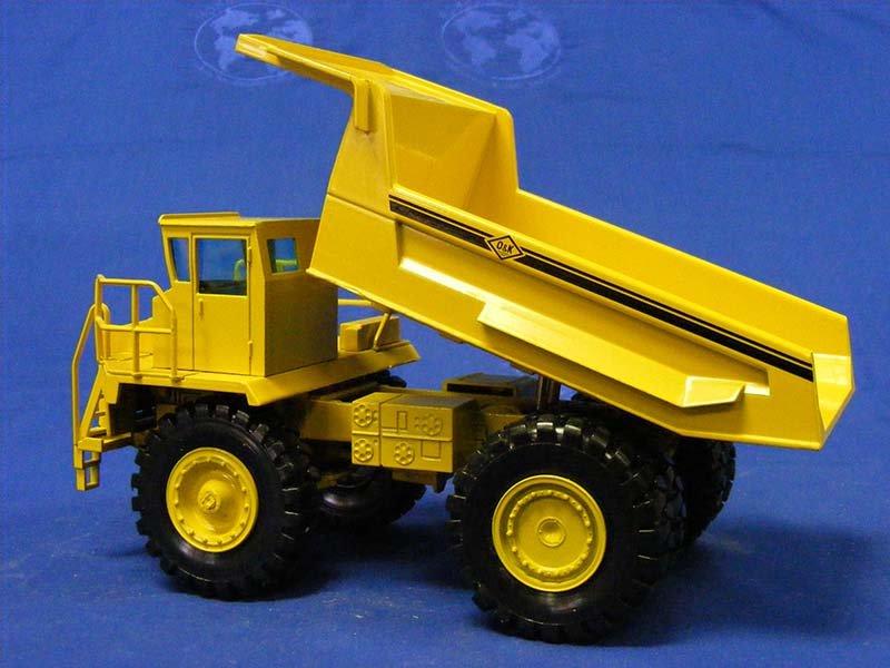 Camión Minero O&K K40 Escala 1:40 (Modelo Descontinuado) - KATZER