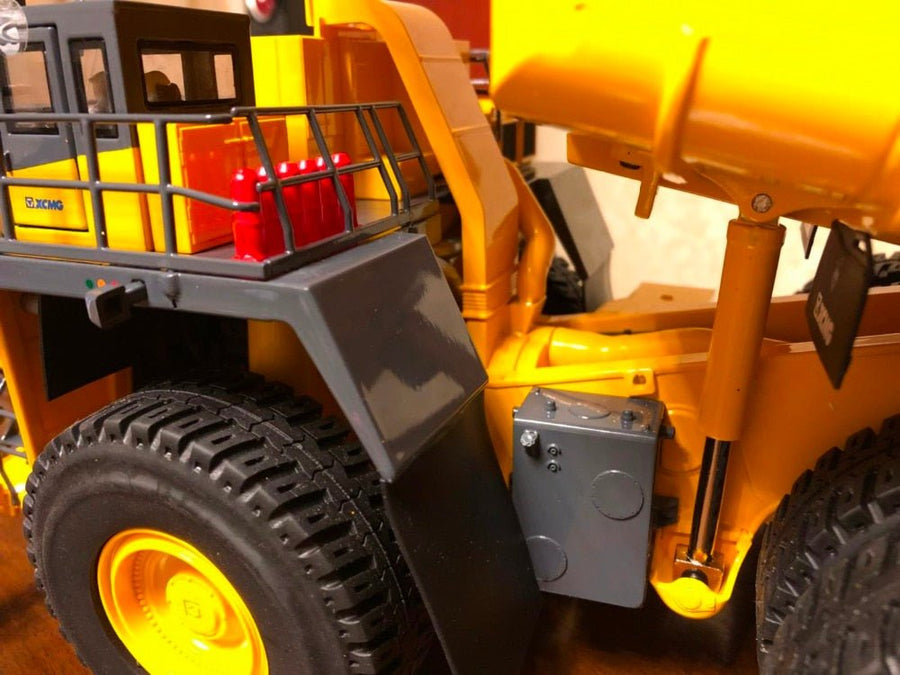 Camión Minero XCMG XDE360 Escala 1:50 - KATZER