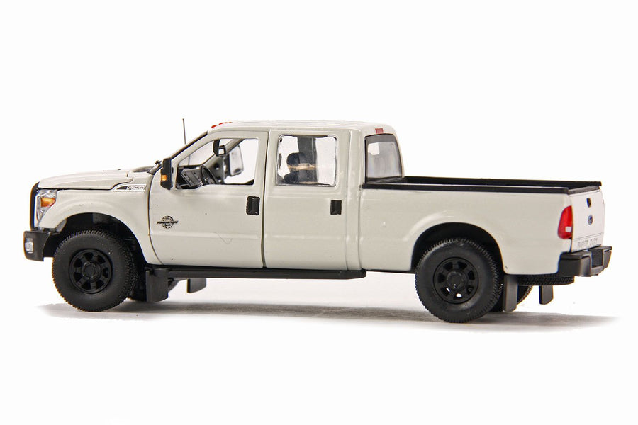 Camioneta Pickup Ford F250 2 en 1 Con Cabina Crew 6 Ft Bed & Cabina Super 8 Ft Bed - Blanco (Modelo Descontinuado) - KATZER