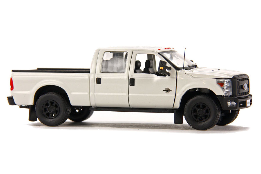 Camioneta Pickup Ford F250 2 en 1 Con Cabina Crew 6 Ft Bed & Cabina Super 8 Ft Bed - Blanco (Modelo Descontinuado) - KATZER