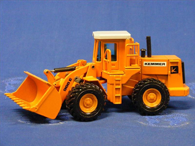 Cargador De Ruedas 966E Kemmer Escala 1:50 (Modelo Descontinuado) - KATZER