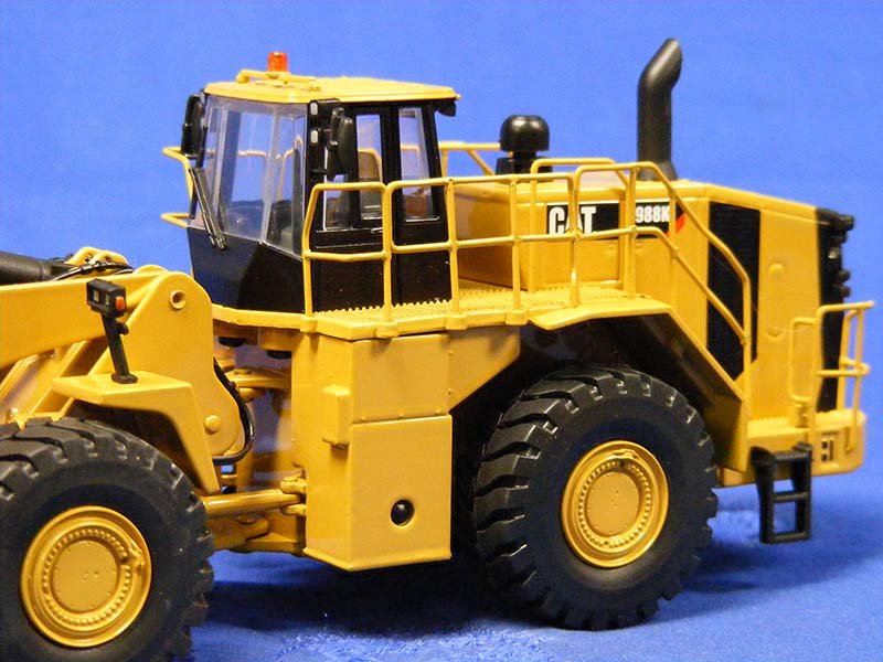 Cargador De Ruedas 988K Escala 1:50 - KATZER