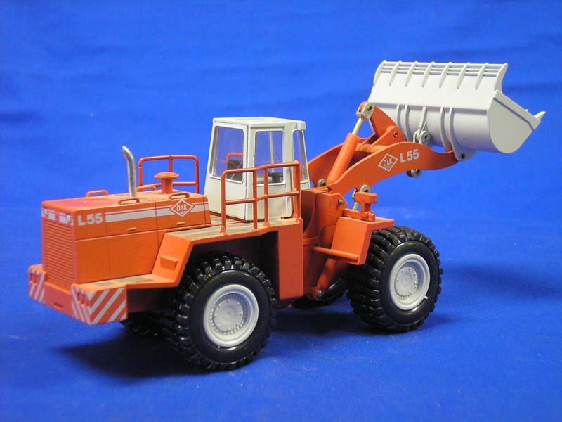 Cargador De Ruedas Q&K L55 Escala 1:50 (Modelo Descontinuado) - KATZER