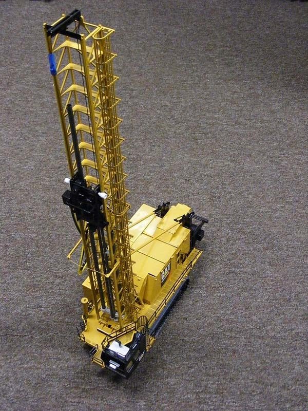 CUS31 Perforadora Caterpillar MD6640 Escala 1:50 - KATZER