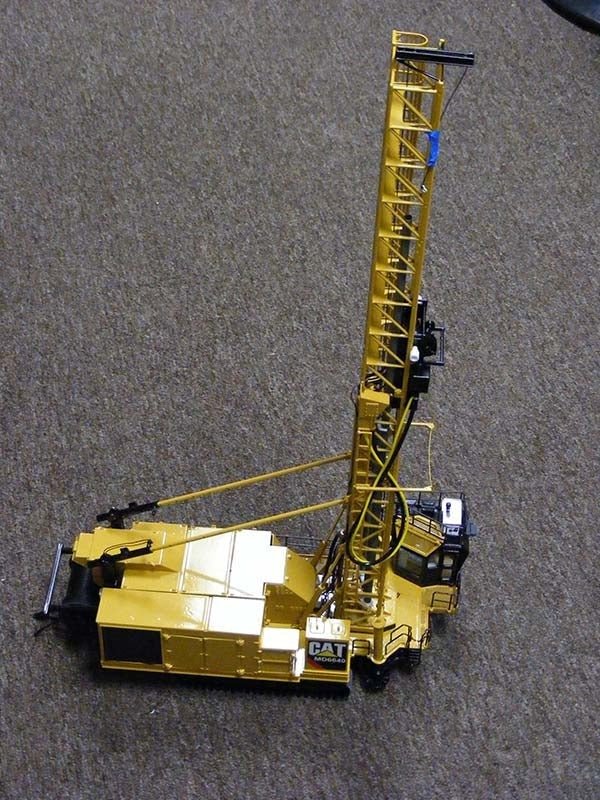 CUS31 Perforadora Caterpillar MD6640 Escala 1:50 - KATZER