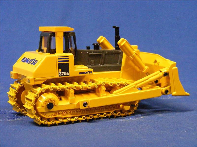 DH-2001 Tractor De Orugas Komatsu D375A Escala 1:55 (Modelo Descontinuado) - KATZER